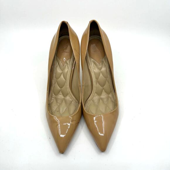 Brian Atwood Beige Patent Leather Pumps 8 US - Picture 4 of 9